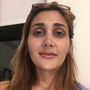 Meet your Posher, Sadaf